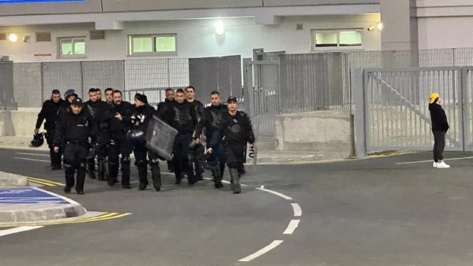 Να είναι αχρείαστοι... 