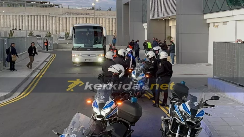 Απόλλων - ΑΕΛ/ Αφίξεις με αστυνομική συνοδεία