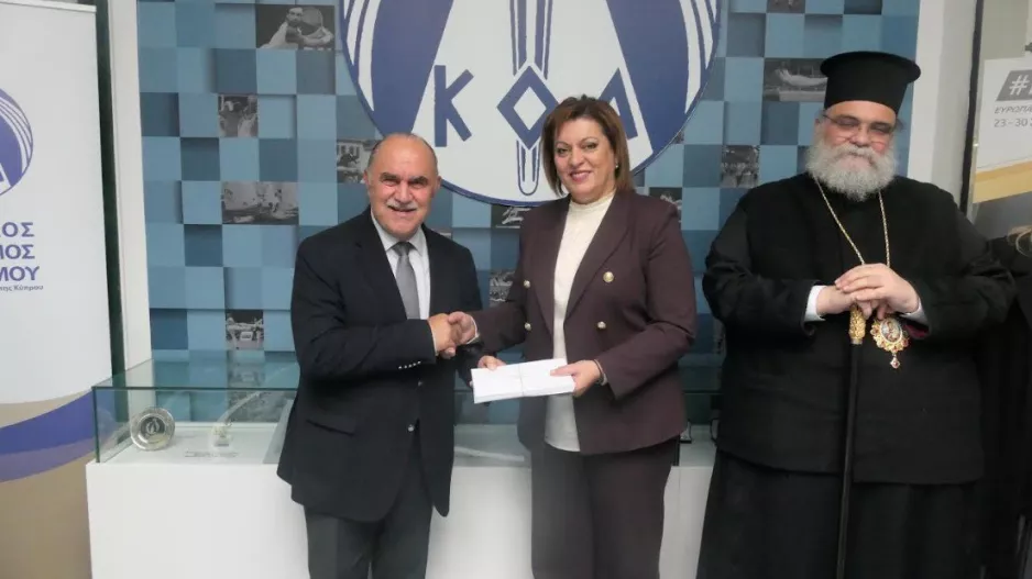 Παράδοση δωροκουπονιών από τον ΚΟΑ στην ΥΠΑΝ για 30 αθλητές/μαθητές