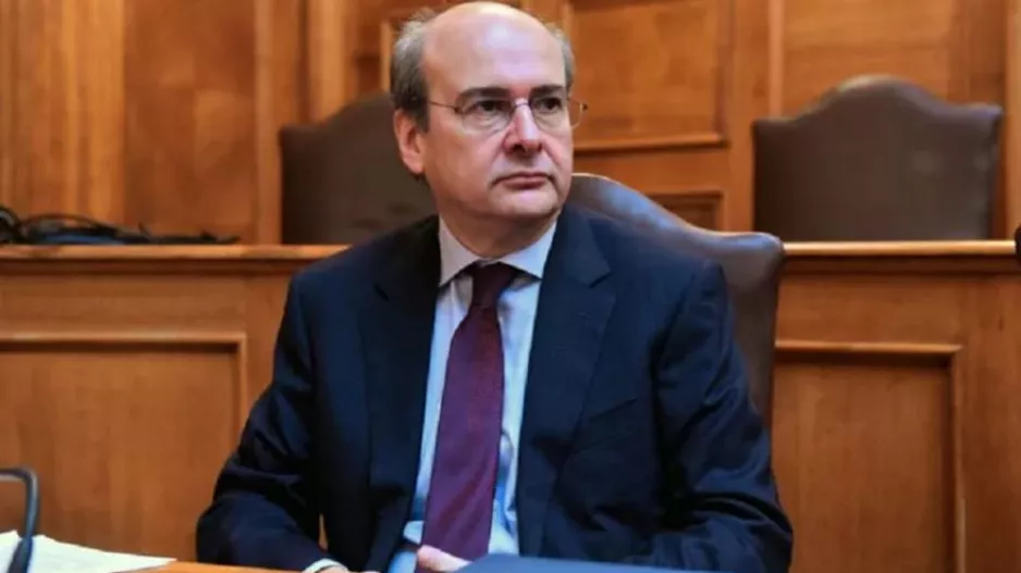 Τέμπη - Χατζηδάκης: Ο ανθρώπινος παράγοντας έπαιξε καθοριστικό ρόλο
