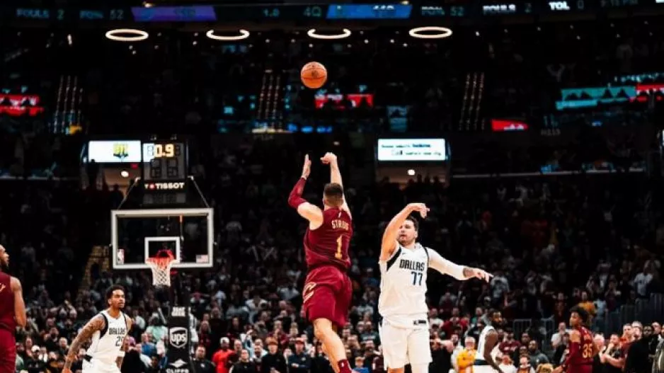 O Στρους «ξέρανε» το Ντάλας με αδιανόητο buzzer beater! (Βίντεο)