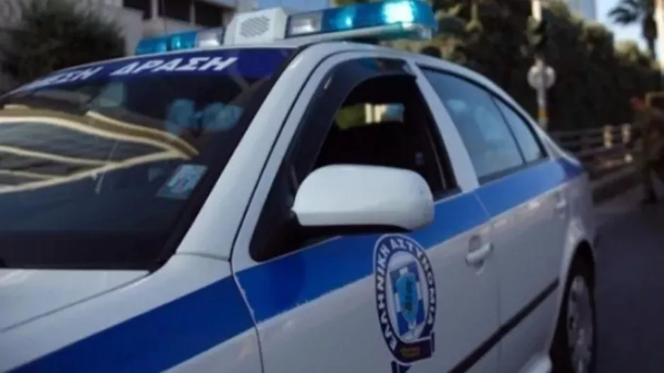 Συνελήφθησαν αστυνομικός και 2 ιδιώτες για διακίνηση και προμήθεια ναρκωτικών ουσιών