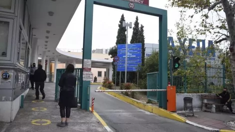 Αποσωληνώθηκε ο 23χρονος φοιτητής που ξυλοκοπήθηκε από τον τράπερ