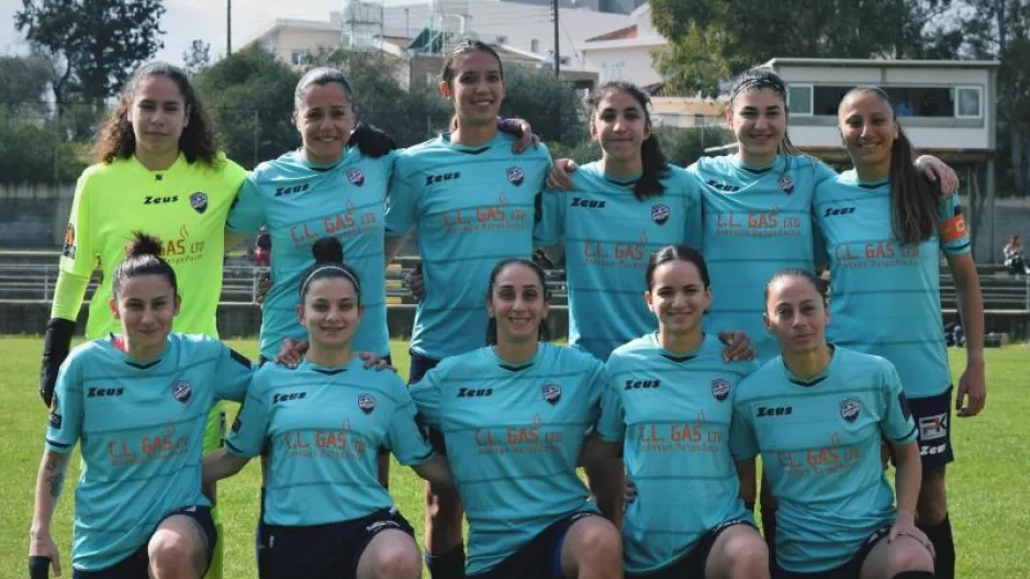 "Μπαμ" από Λευκοθέα 