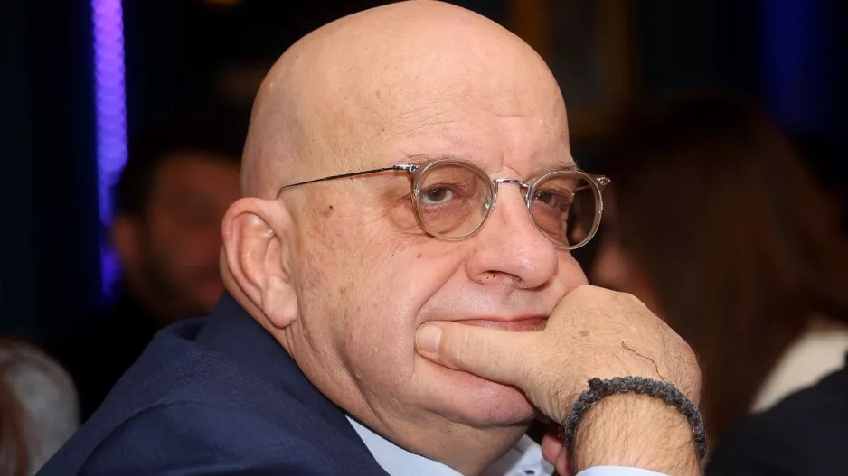 Κούμας υπό πίεση...