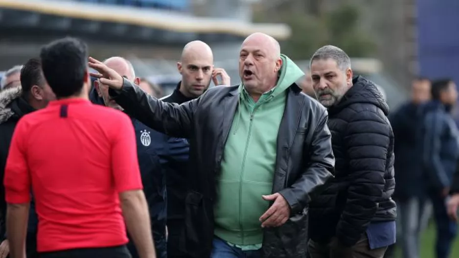 Εκδικάζεται η δίωξη στον Μπέο για τα ρατσιστική συμπεριφορά στον Τεττέι