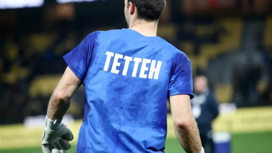 Μπλούζες με το όνομα του Τετέι και μήνυμα κατά του ρατσισμού