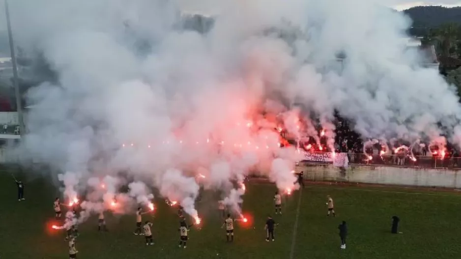 Ιστορικός τίτλος και... pyro show στο Λυθροδόντα