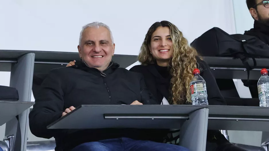 Διπλό χτύπημα!