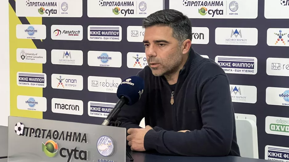 Ο Απόστολος, ο Πρόεδρος και ο Legend