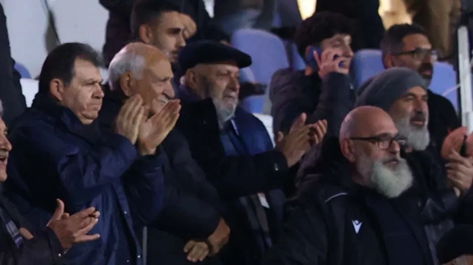 Ο Κίκης με τους δικούς του!