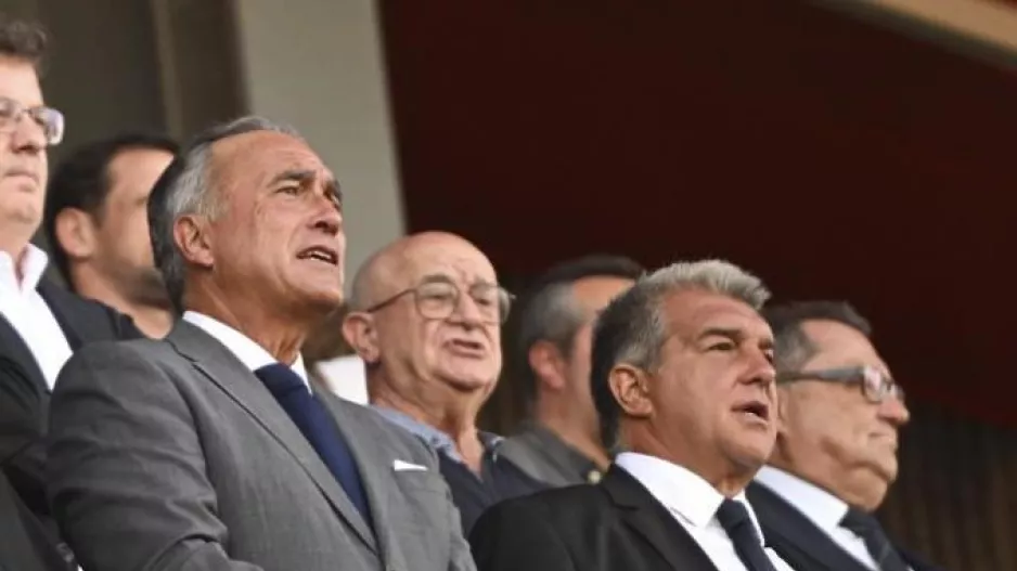 Έξαλλος ο Λαπόρτα για την ισοπαλία της Μπαρτσελόνα με την Γρανάδα-Την... πλήρωσε ο μπουφές στα επίσημα!