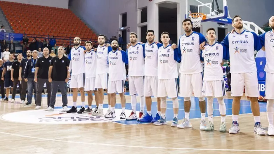 Κύπρος-Βοσνία: Δωρεάν 200 μπάλες μπάσκετ σε παιδιά 