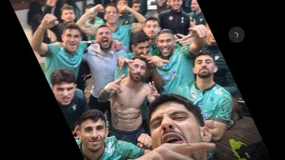 Η πανηγυρική σέλφι του Διγενή