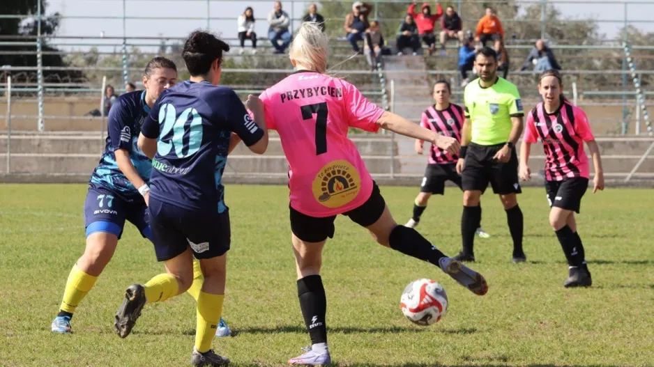 ΑΕΖ Χρυσομηλιά - Λακατάμια FC (φωτορεπορτάζ)