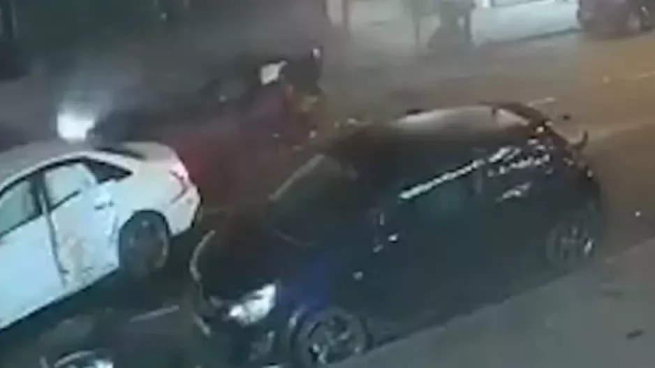 (Βίντεο) Πώς ένα αυτοκίνητο στη Βρετανία προκάλεσε θανατηφόρα καραμπόλα