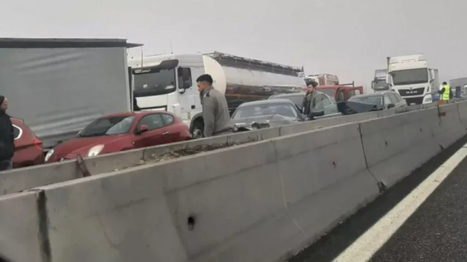 Ιταλία: Καραμπόλα με 30 τραυματίες εξαιτίας ομίχλης
