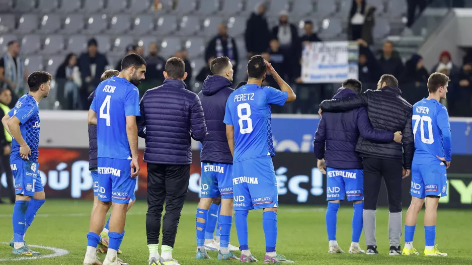 Έκλεισε... όπως άρχισε
