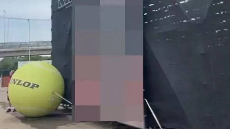 Στο Cordoba Open άρχισε να παίζει… πορνό σε οθόνη της διοργάνωσης έξω από το γήπεδο