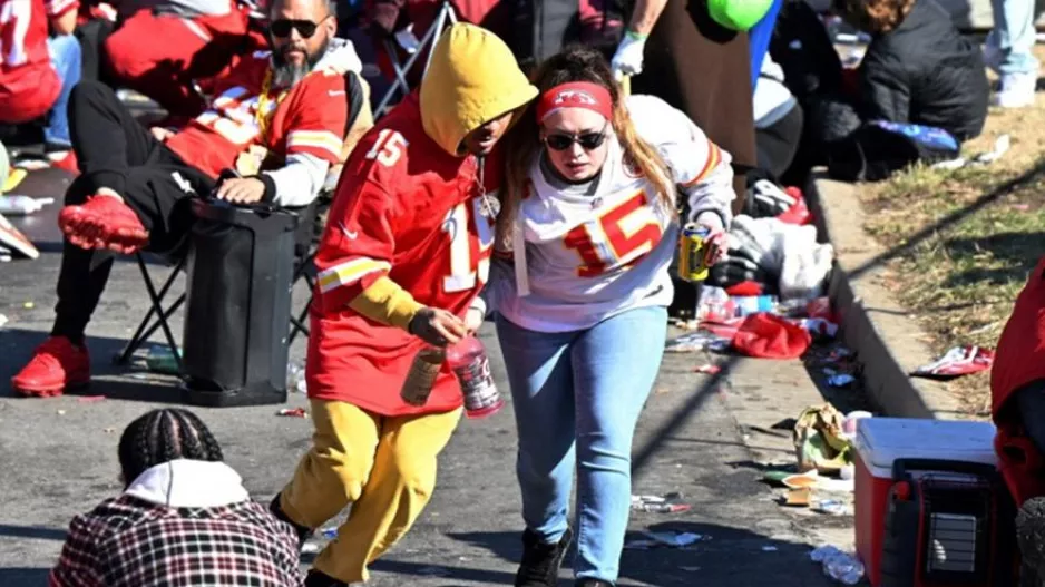 Κάνσας: Τραγωδία στη φιέστα για το Super Bowl – Σκηνές χάους και μία νεκρή μετά από πυροβολισμούς