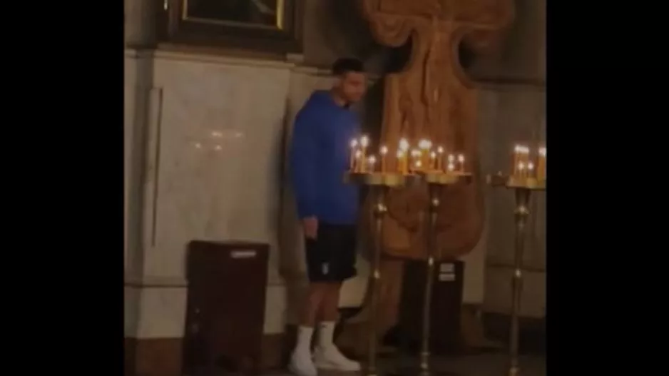 BINTEO/Πήγαν για προσευχή οι παίκτες της Ελλάδας