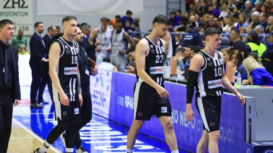 Αποδοκιμασίες μετά την ήττα 