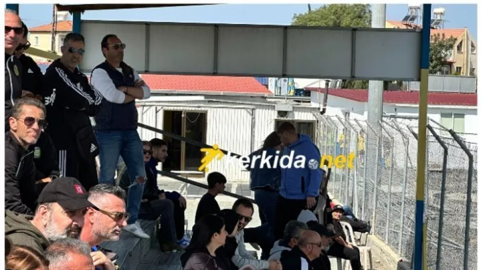 (ΦΩΤΟΣ Kerkida)/Κατάμεστο το Κοινοτικό γήπεδο Κολοσσίου 