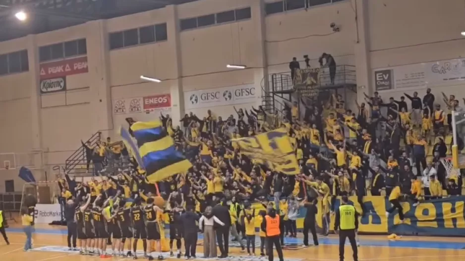 "Καλείται να το σκίσει και να φορέσει κάτι μεγαλύτερο, κάτι πιο φανταχτερό!"