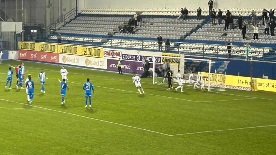 Θρίλερ... στο "ΠΑΠ"/ On field review, πέναλτι, απόκρουση Αρμπολέδα, επανάληψη και... 2-2!