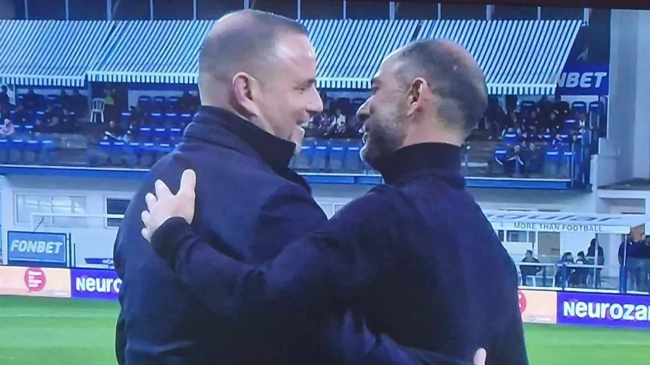 Αγκαλιά και χαμόγελα... πριν την μάχη! 