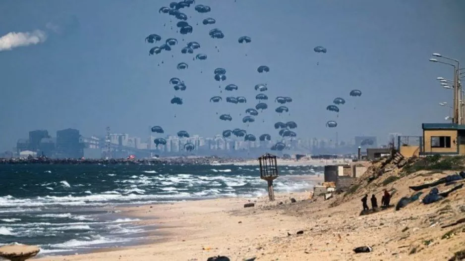 Γάζα: Νεκροί επτά Παλαιστίνιοι στην προσπάθεια τους να συλλέξουν ανθρωπιστική βοήθεια