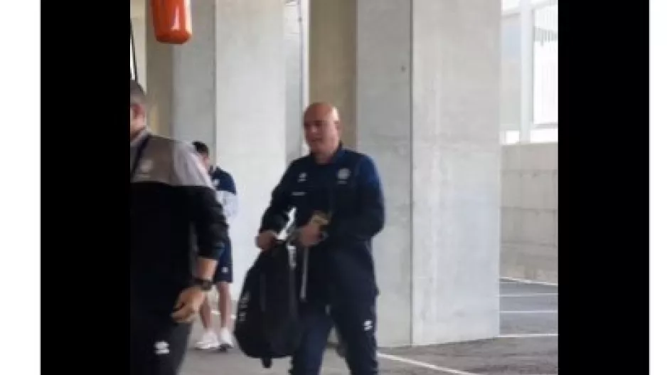 H άφιξη της Εθνικής μας (βίντεο)