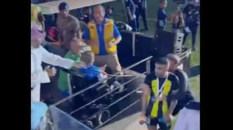 Οπαδός μαστίγωσε παίκτη της Αλ Ιτιχάντ (βίντεο)