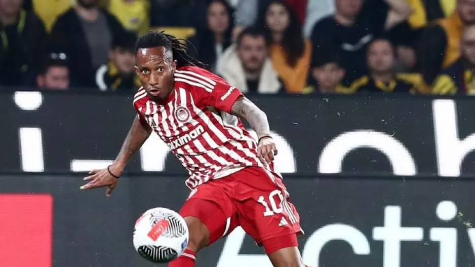 Με 4-4-2 ο Ολυμπιακός κόντρα στη Λαμία