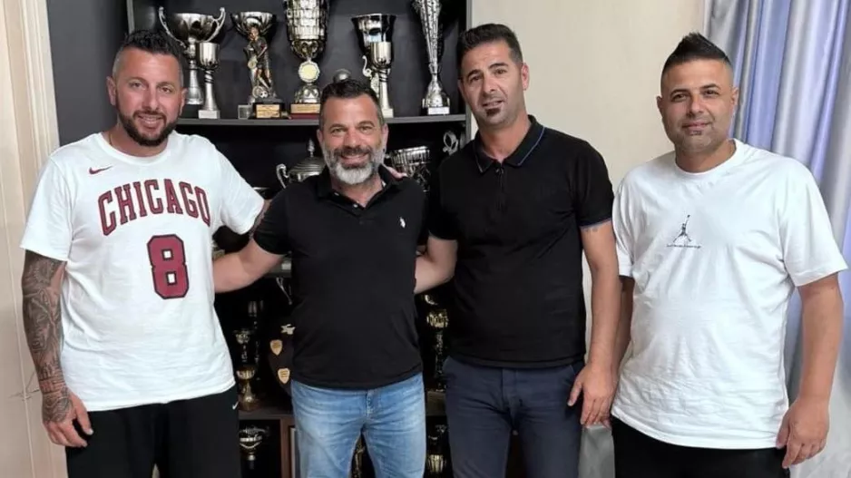 Ανακοίνωσε Λαζάρου