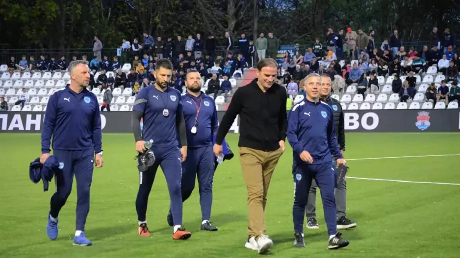 Ντόμπρα (1-1-0)