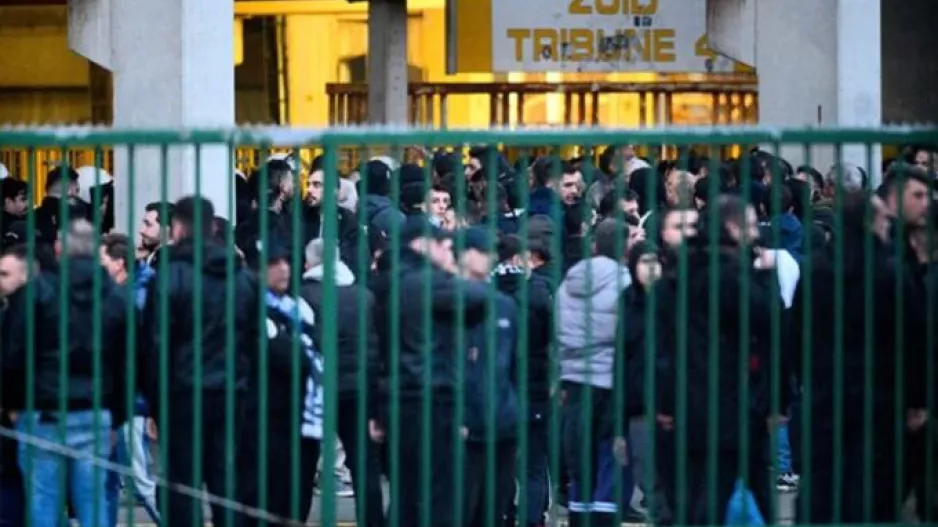 Συγκλονίζει φίλος του ΠΑΟΚ που βρέθηκε στο Μπριζ: «Μας χτυπούσαν σαν να είμαστε ζώα»