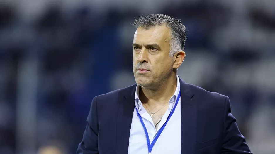 Κρατά χαμηλούς τόνους και…δικαιώνεται