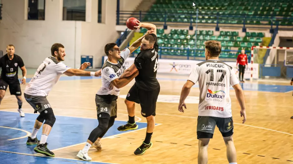 Ξεκινούν οι μάχες για ανάδειξη του πρωταθλητή στο Χάντμπολ