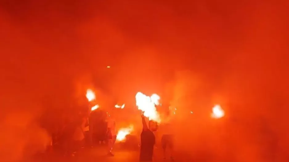 Χαμό οι Απολλωνίστες/Pyroshow και... η νύχτα - μέρα! (Βίντεο)