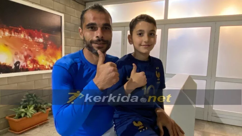 Σάκης μαζί με το αγοράκι του... στο Kerkida: "Ήρθαμε να το απολαύσουμε" (Βίντεο)