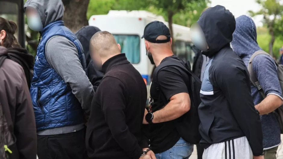 Ρέντη: Προφυλακιστέοι συνολικά 15 από τους κατηγορούμενους - Στη φυλακή ο φερόμενος ως αρχηγός
