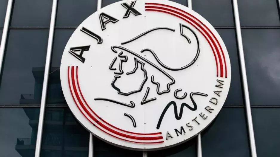Aπέλυσε τον Διευθύνoντα Σύμβουλο λόγω σκανδάλου με εξαγορά μετοχών