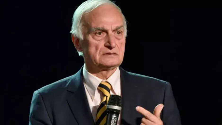 Σε κρίσιμη κατάσταση ο Μανώλης Μαυρομμάτης και η σύζυγός του