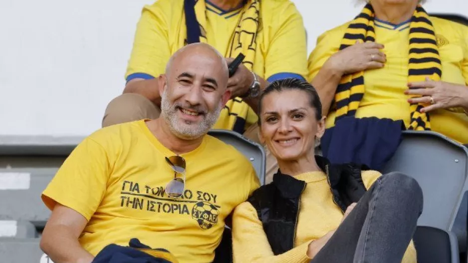 Τα εισιτήρια για Νέα Σαλαμίνα