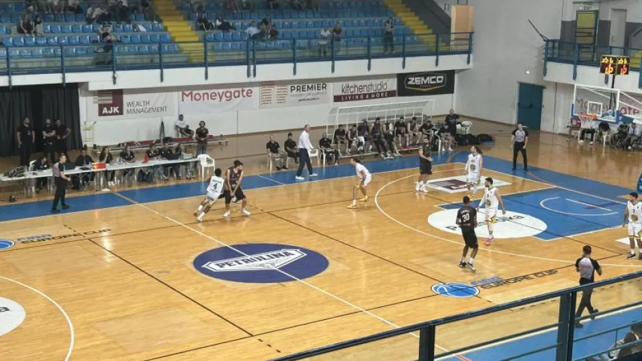 Το "καθάρισε" η ΑΕΚ και πήρε το προβάδισμα 