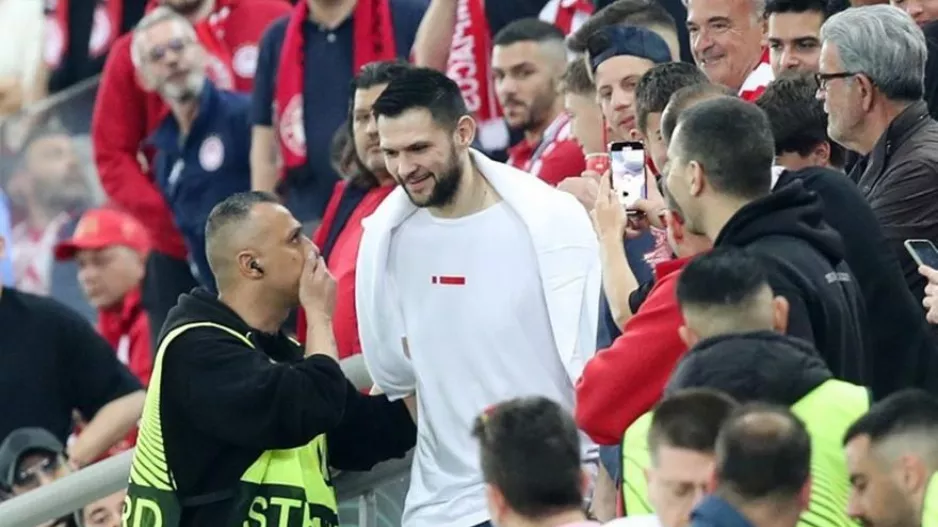Παπανικολάου για πρόκριση Ολυμπιακού στον τελικό: «Δεν χρειάζονται λόγια»