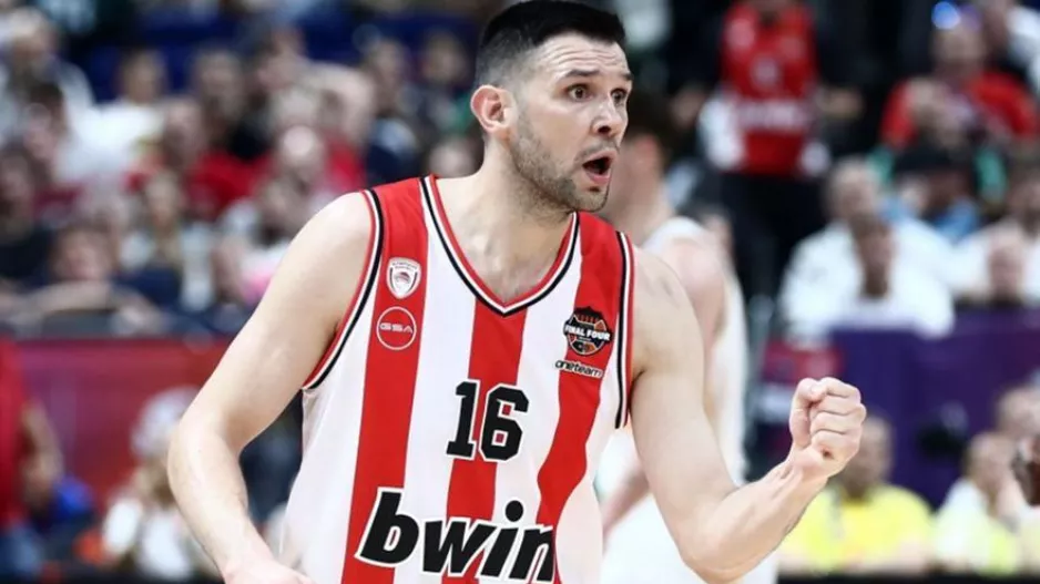 Παπανικολάου: «Θα αντάλλαζα τα τρία Final Four με ένα τρόπαιο»
