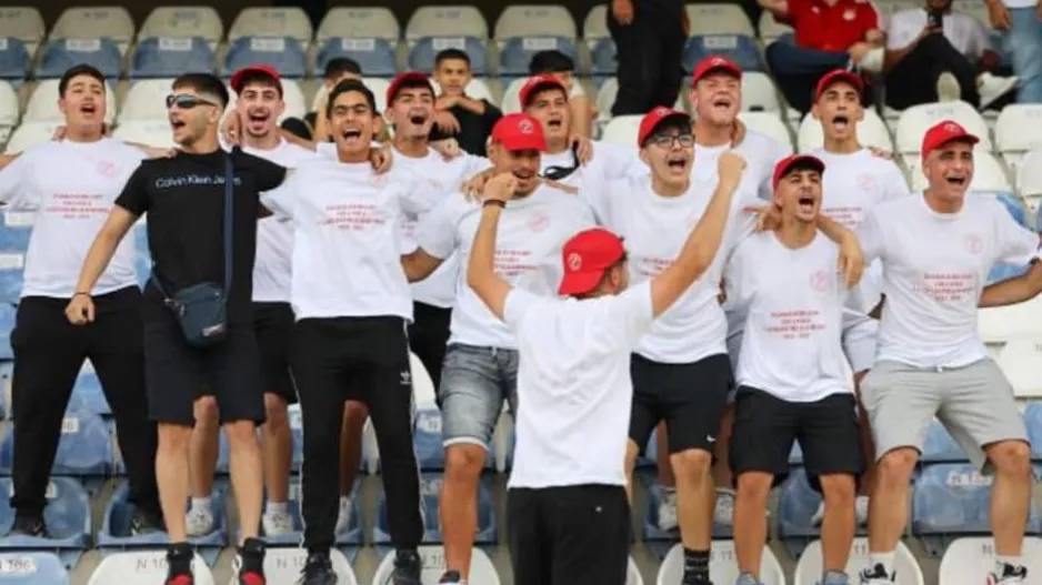 Ο κόσμος ήταν δίπλα τους (φώτος)