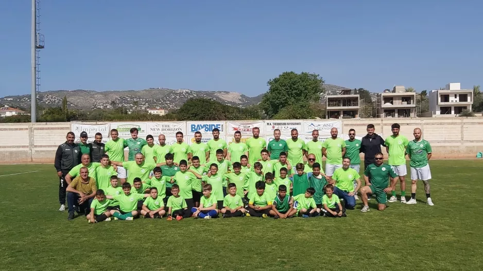 Αγώνας της πρώτης ομάδας με την Κ16